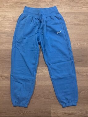 Nike Women’s Blue Fleece Jogger Pants